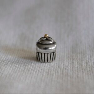 Authentic Pandora Birthday Cupcake Charm